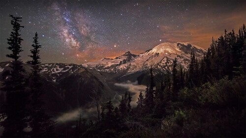 20220302@123岁生日快乐！ 雷尼尔山上空的银河星系，美国华盛顿州