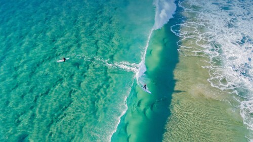 20220618@这是什么水上魔法？ 黄金海岸上的冲浪者，澳大利亚
