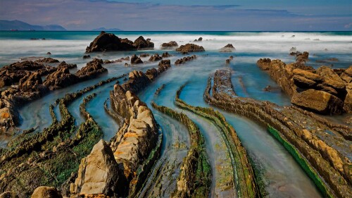 20221006@隐入大海的龙尾 巴斯克海岸世界地质公园的比斯开湾，西班牙