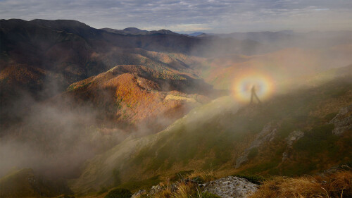 20221026@山上的幽灵 巴尔干中央国家公园的布罗肯现象，保加利亚