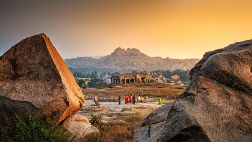 20230913@往事的低语 赫马库塔山上的神庙，汉皮，卡纳塔克邦，印度