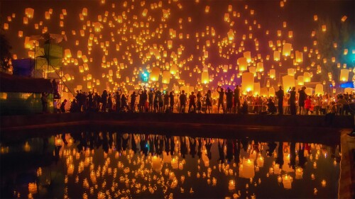 20221108@祝福和祈愿的日子 清迈易鹏节升起的天灯，泰国